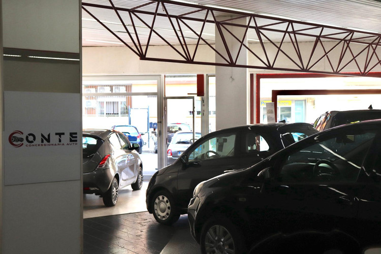 dealer showroom